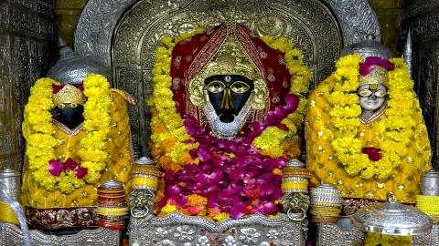 maa-baglamukhi-himachal-pradesh.jpg